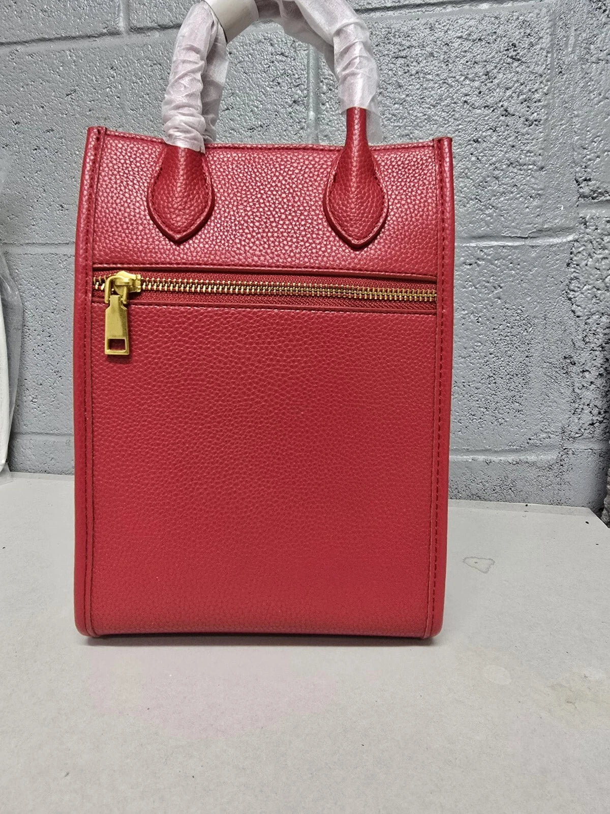 Delta Sigma Theta Crossbody Bag With Emboss Crest